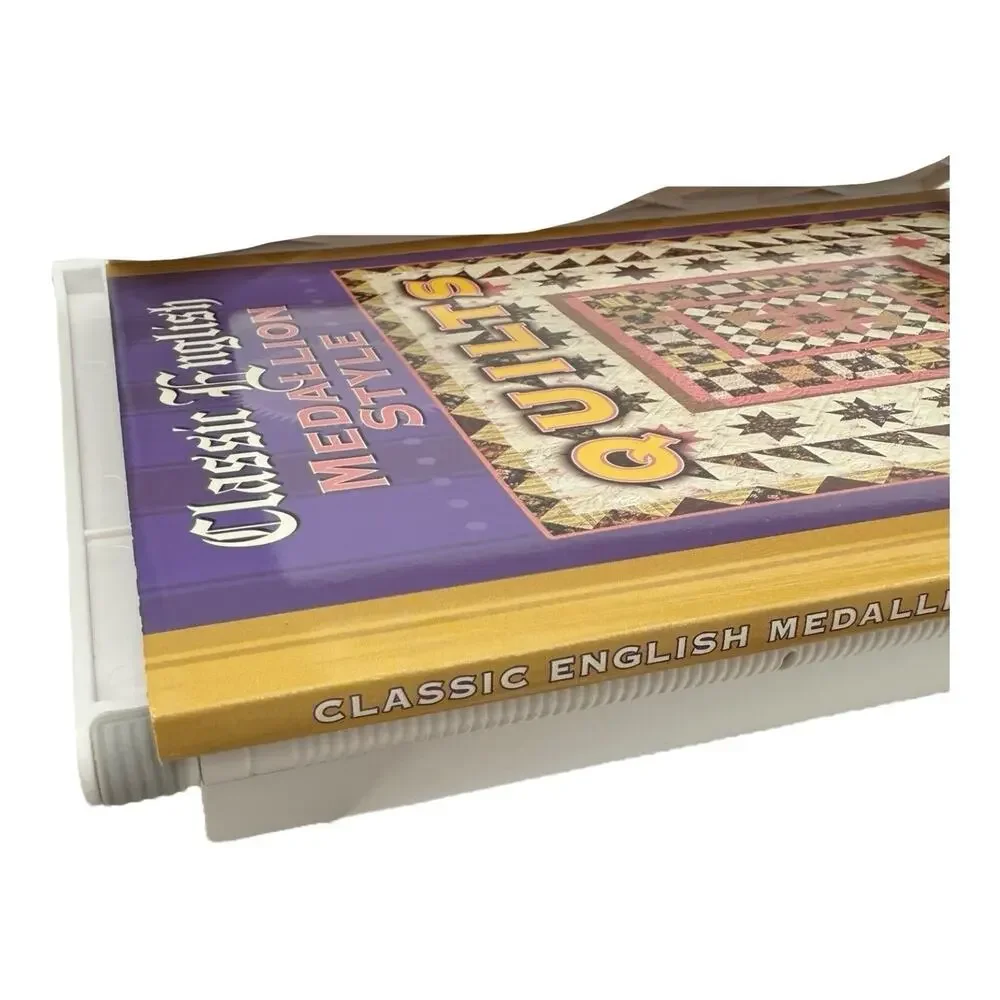 Classic English Medallion Style Quilts‎ by Bettina Havig Signed
